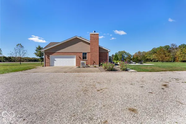 8220 W County Road 830 S, Paris Crossing, IN 47270