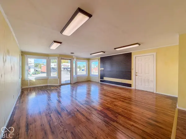 165 S Gardner ST, Scottsburg, IN 47170