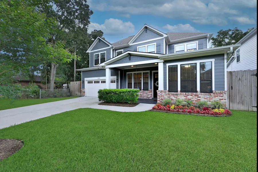 Garden Oaks