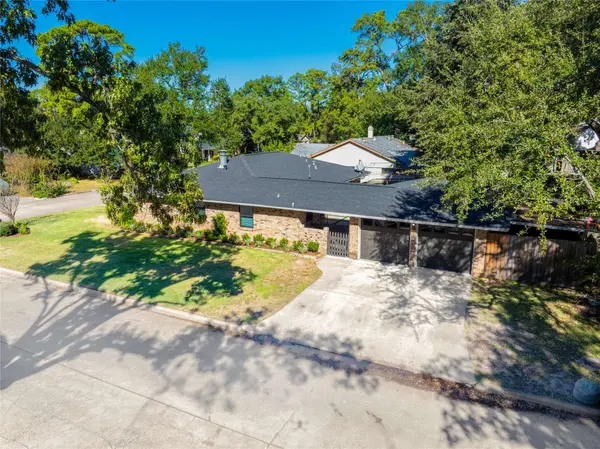 4402 Fallbrook DR, Houston, TX 77018