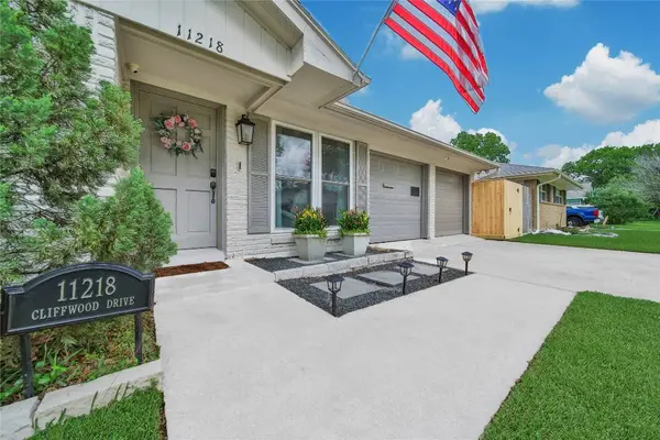 11218 Cliffwood DR, Houston, TX 77035