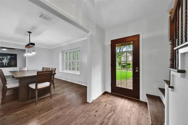 10915 Holly Springs DR, Houston, TX 77042