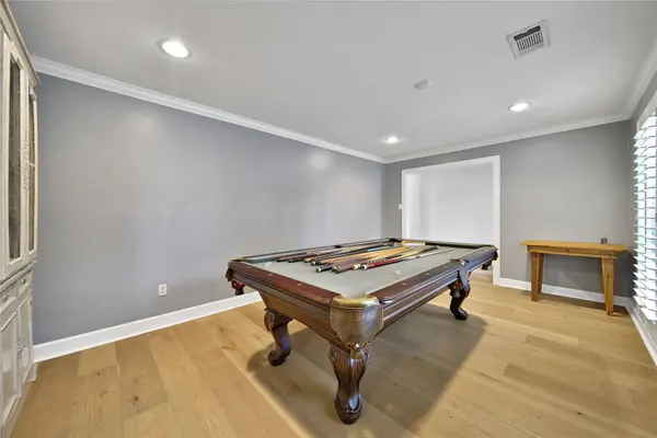 1034 Thornton RD, Houston, TX 77018