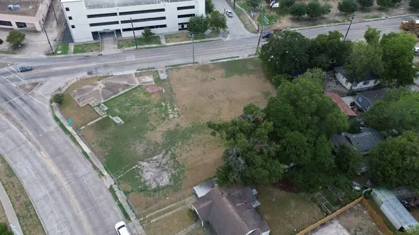 7003 Woodridge DR, Houston, TX 77087