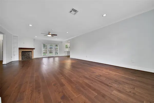 995 Curtin ST, Houston, TX 77018
