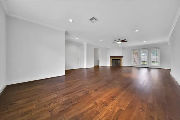 995 Curtin ST, Houston, TX 77018
