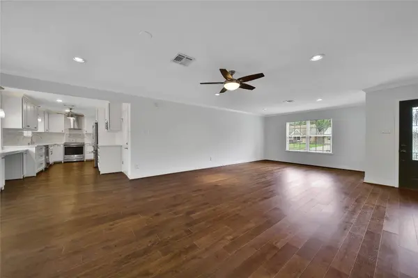 995 Curtin ST, Houston, TX 77018