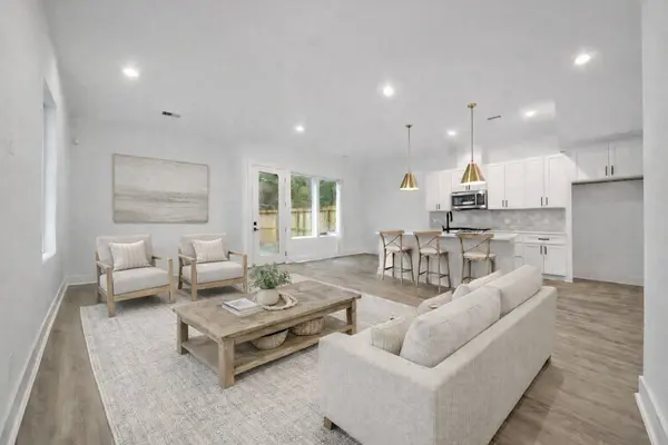 7625 Inwood Grove LN, Houston, TX 77088