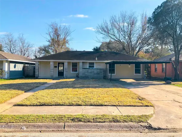 5005 De Milo DR, Houston, TX 77092