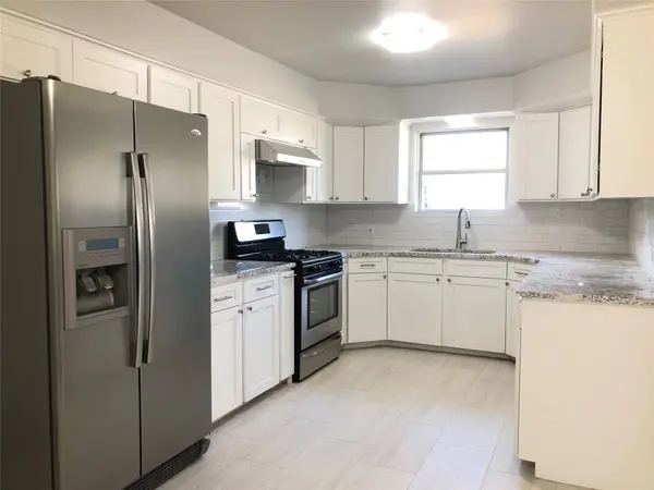 5005 De Milo DR, Houston, TX 77092