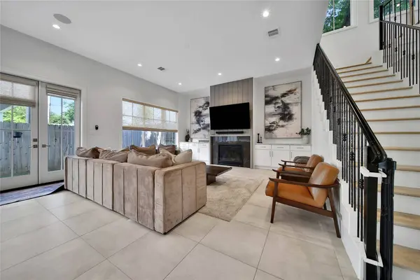 1510 Johanna DR, Houston, TX 77055