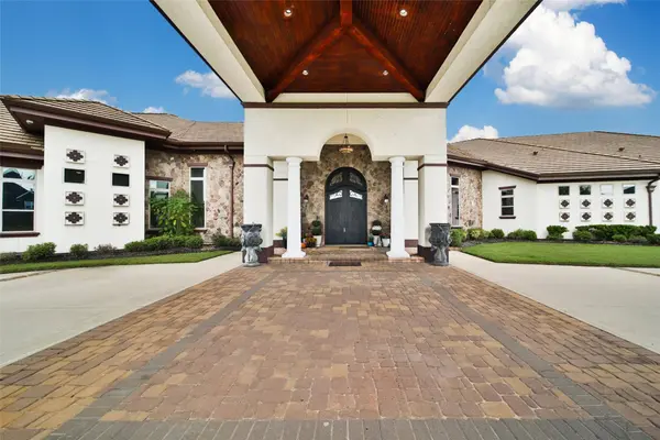 418 Lakeview BLVD, Dickinson, TX 77539