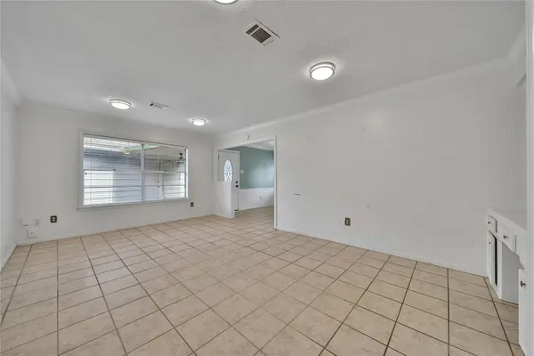 4902 Dunsmere ST, Houston, TX 77018