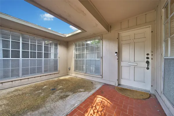 4902 Dunsmere ST, Houston, TX 77018