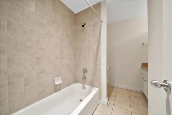 650 Westcross ST #78, Houston, TX 77018