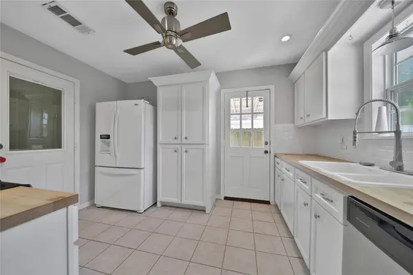 1038 Lamonte LN, Houston, TX 77018