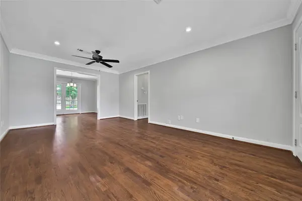 1038 Lamonte LN, Houston, TX 77018