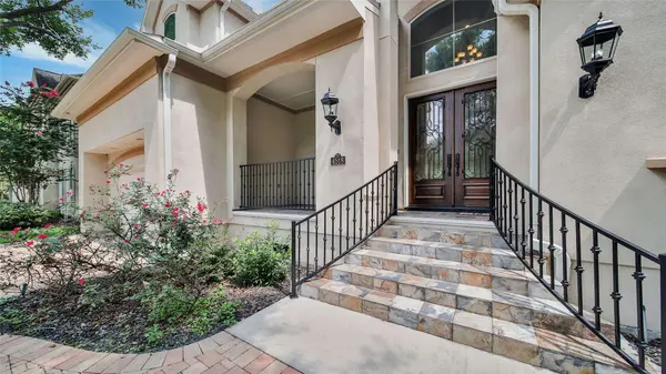 4518 Holt ST, Bellaire, TX 77401