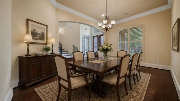 4518 Holt ST, Bellaire, TX 77401