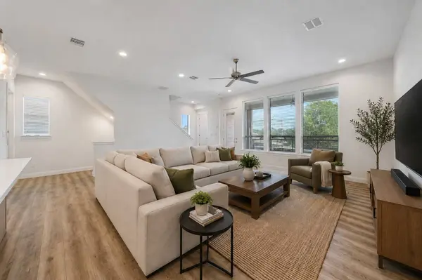 4843 Broom ST, Houston, TX 77091