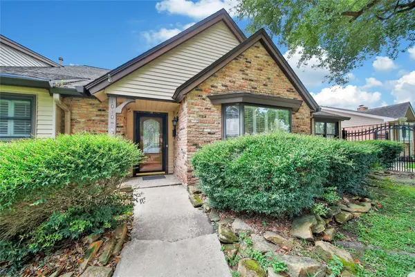 1030 Chantilly LN, Houston, TX 77018