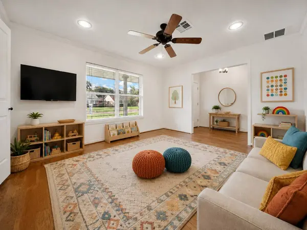 2414 Tannehill DR, Houston, TX 77008