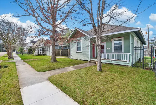 207 Northwood ST, Houston, TX 77009