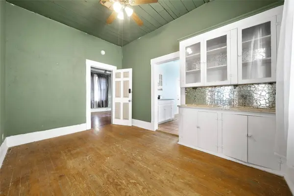 207 Northwood ST, Houston, TX 77009