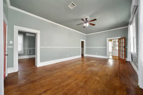 207 Northwood ST, Houston, TX 77009