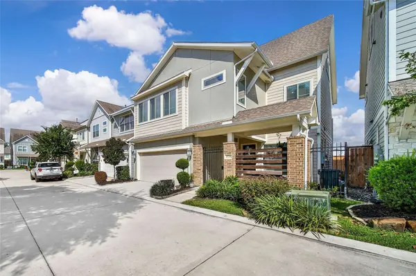 8710 Strongoak LN