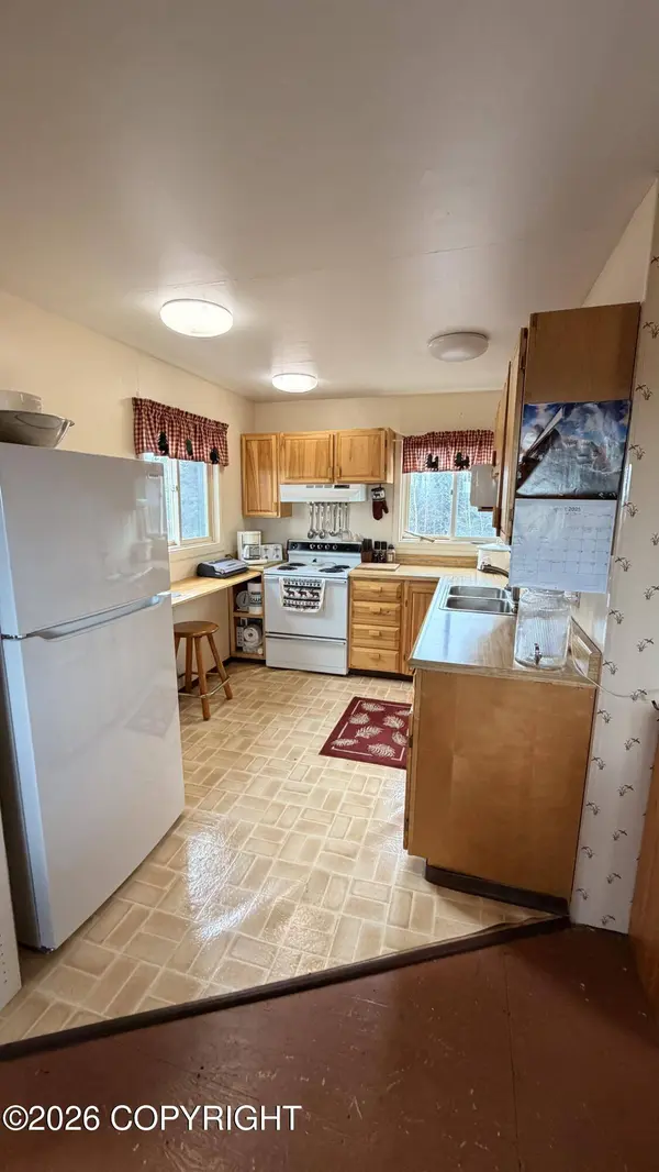 35290 Fishermans RD, Soldotna, AK 99669