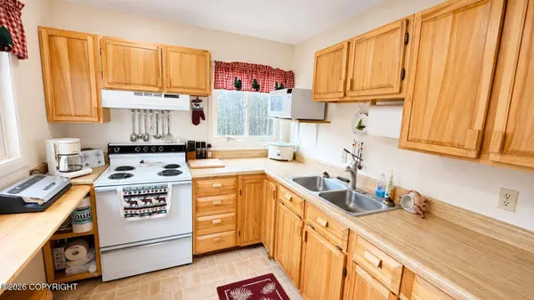 35290 Fishermans RD, Soldotna, AK 99669