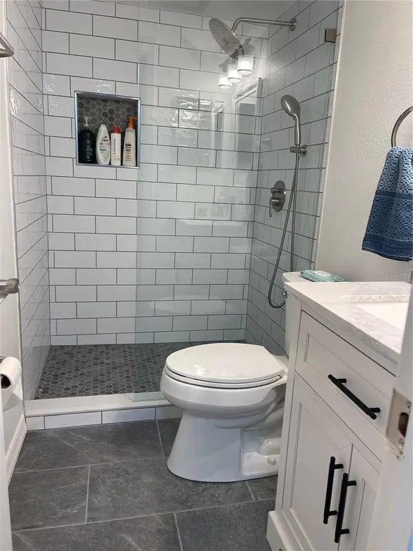 2224 BAHIA VISTA ST #E6, Sarasota, FL 34239