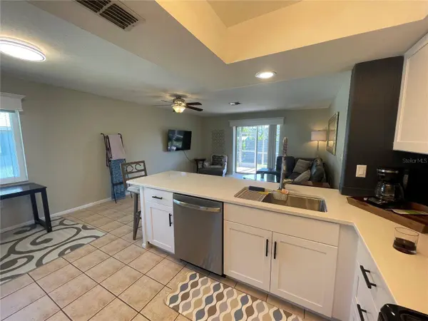 1774 MOVA ST, Sarasota, FL 34231