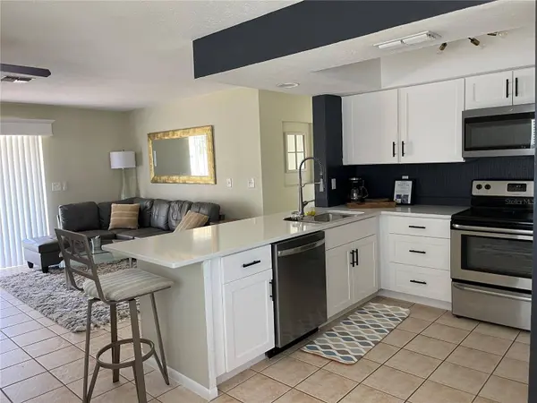 1774 MOVA ST, Sarasota, FL 34231