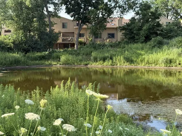 7305 Donna Drive, Middleton, WI 53562-1735