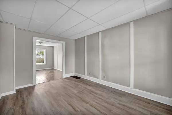 2917 Apple Ave, Lorain, OH 44055-1254