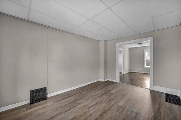 2917 Apple Ave, Lorain, OH 44055-1254