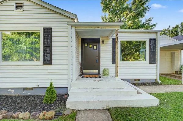 610 South Oak Hill St, Siloam Springs, AR 72761