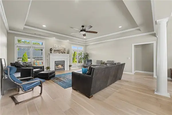 57 Stonehenge Dr, Bentonville, AR 72712