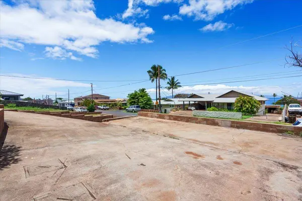 1648 Ainakea Rd, Lahaina, HI 96761