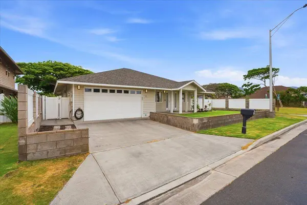 77 Kealohilani St, Kahului, HI 96732