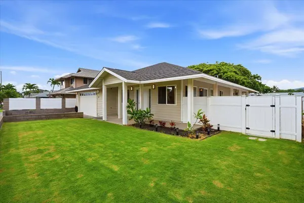 77 Kealohilani St, Kahului, HI 96732