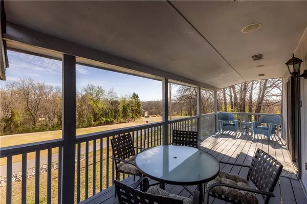 29 Eleanor Ln, Bella Vista, AR 72714