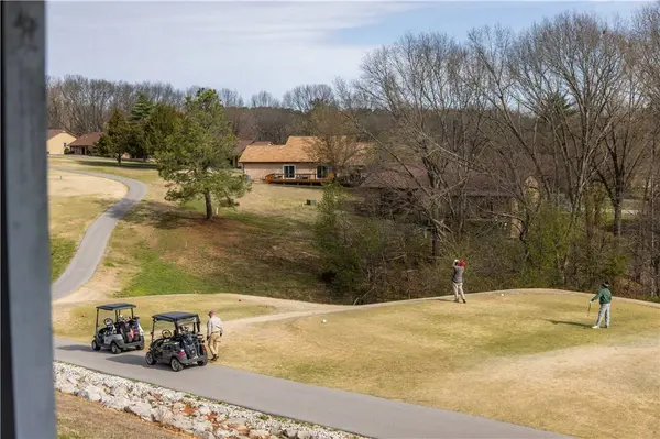 29 Eleanor Ln, Bella Vista, AR 72714