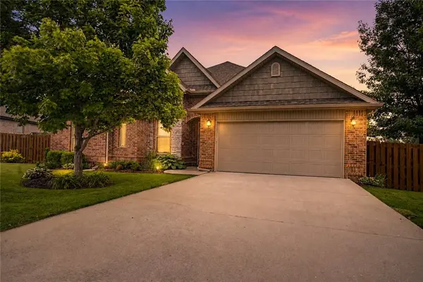 6209 S 56th St, Rogers, AR 72758
