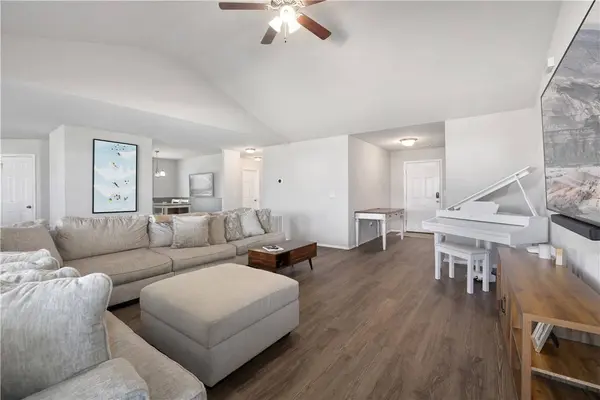 4212 SW Atlantic Ct, Bentonville, AR 72713