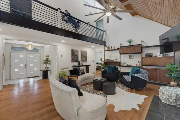 703 Bella Vista Rd, Bentonville, AR 72712