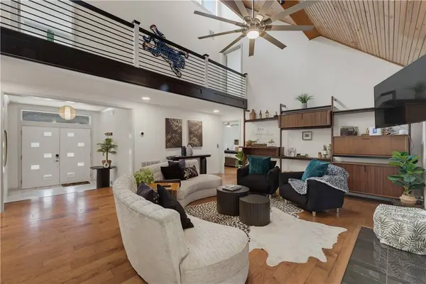 703 Bella Vista Rd, Bentonville, AR 72712