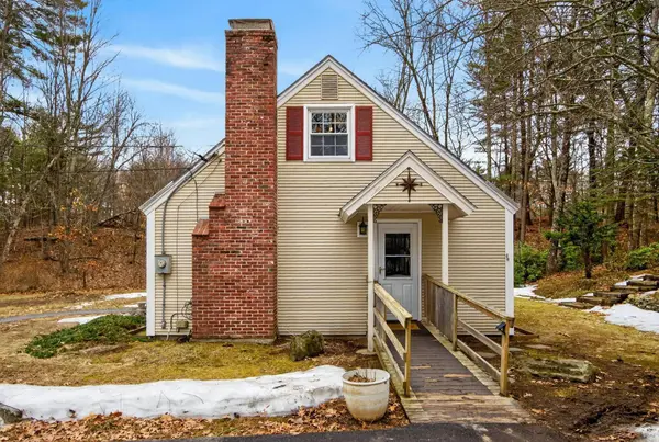 36 Bedford RD, Merrimack, NH 03054